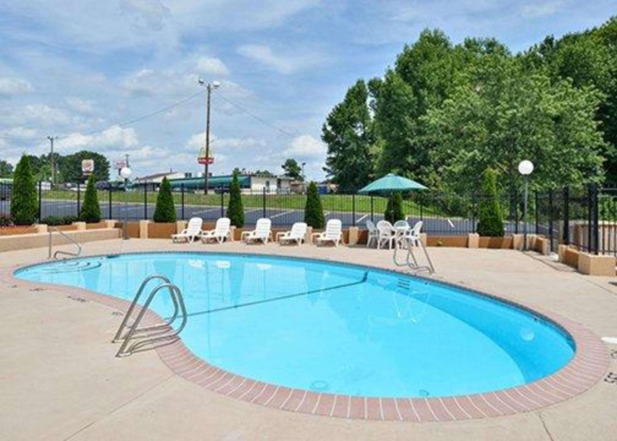 Quality Inn Asheboro South Εξωτερικό φωτογραφία
